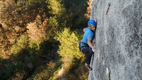 Escalade Ardeche Falaise Chabanne à Lussas