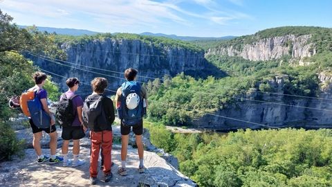 Top 5 des activités outdoor à faire en Ardèche cet été (le guide hors canyoning)
